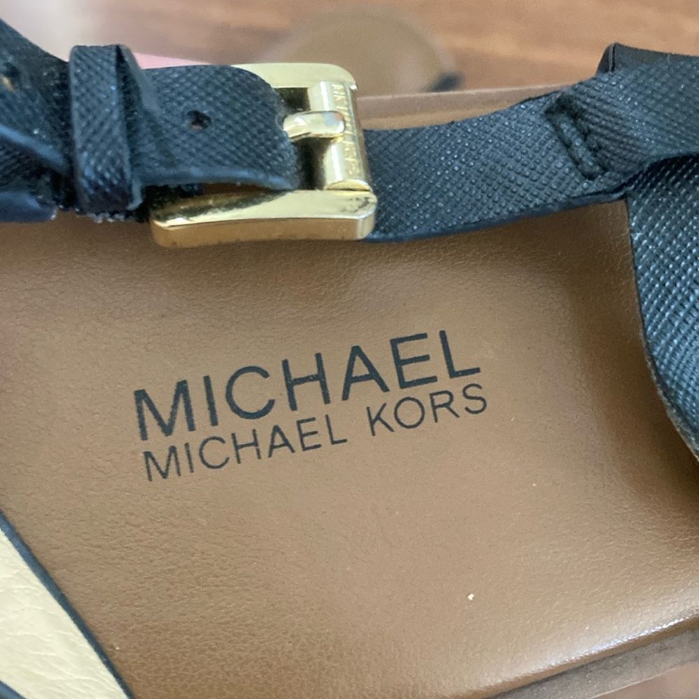 Michael Kors Black and Tan Sandals with Gold Accents Sz 10 - Picture 5 of 8